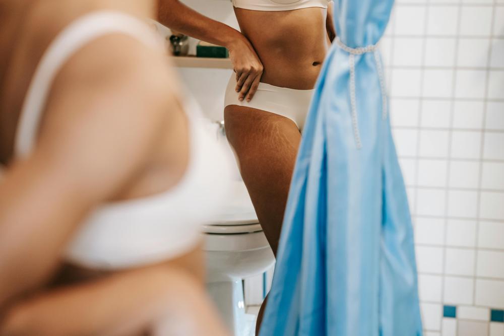 Underwear mirror